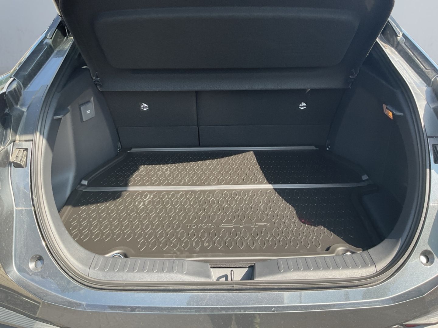 Toyota C-HR - Bild 15