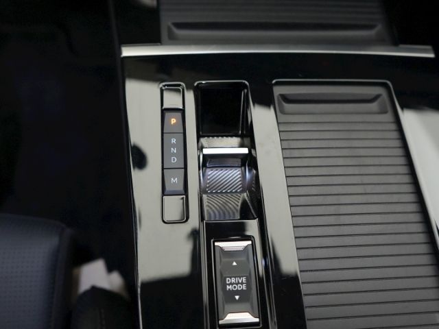 Astra L LIM GS AT+AHK+LED MATRIX+NAVI+360 GRAD K