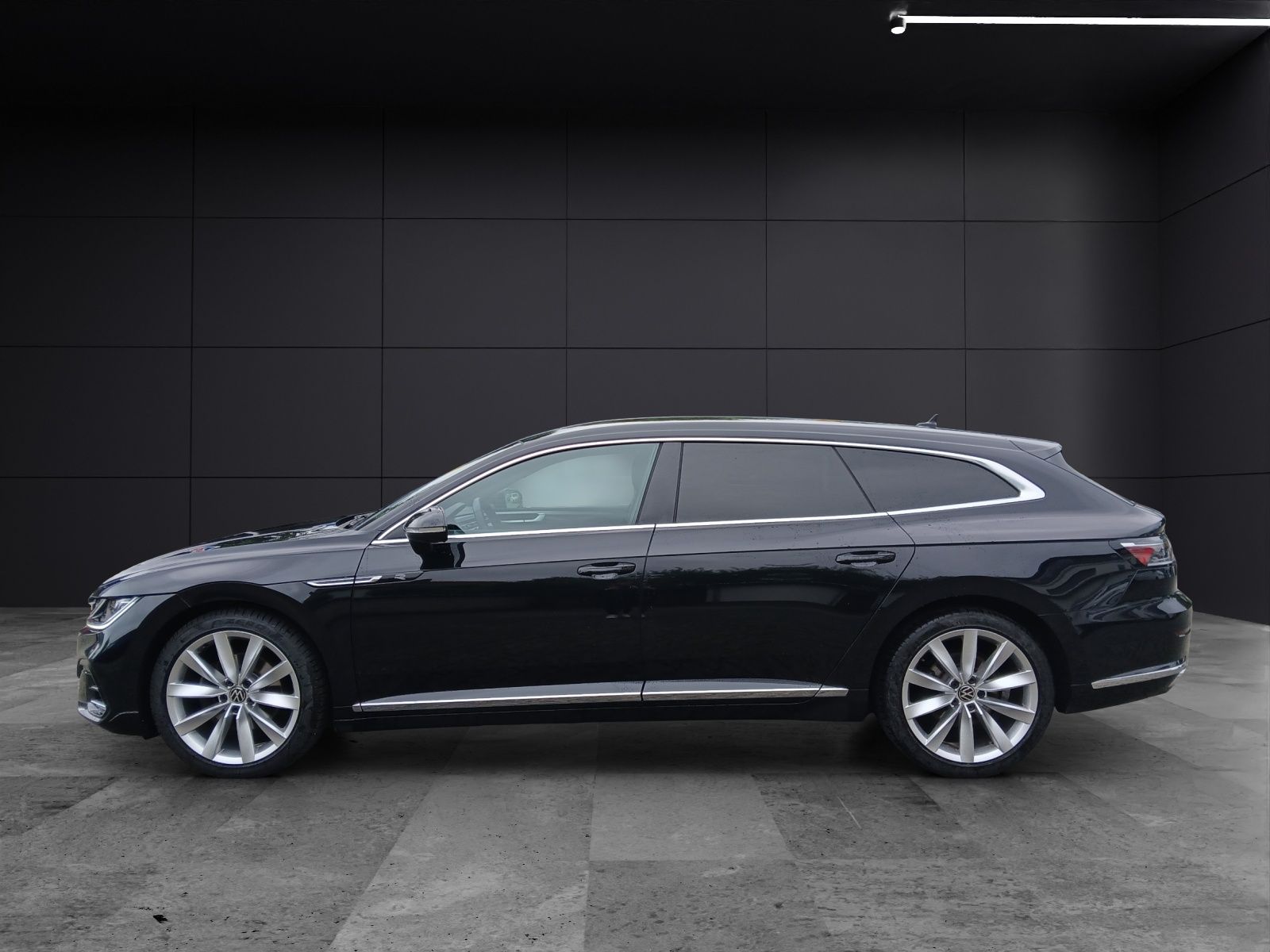 Fahrzeugabbildung Volkswagen Arteon SB TDI R-Line DSG 4M Matrix AHK AID ACC R