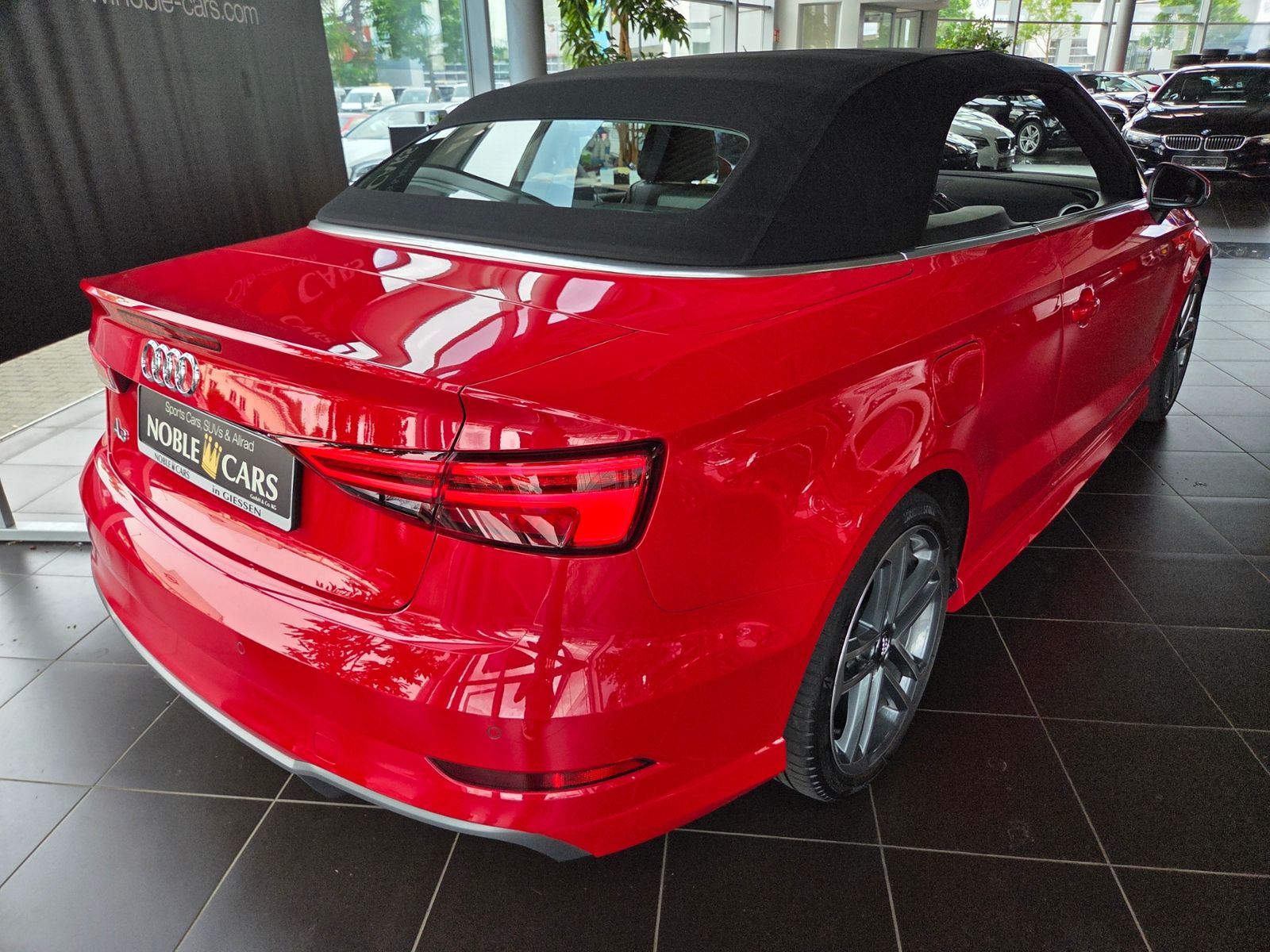Fahrzeugabbildung Audi A3 Cabriolet 35 TFSI S line sport B&O LED NAV
