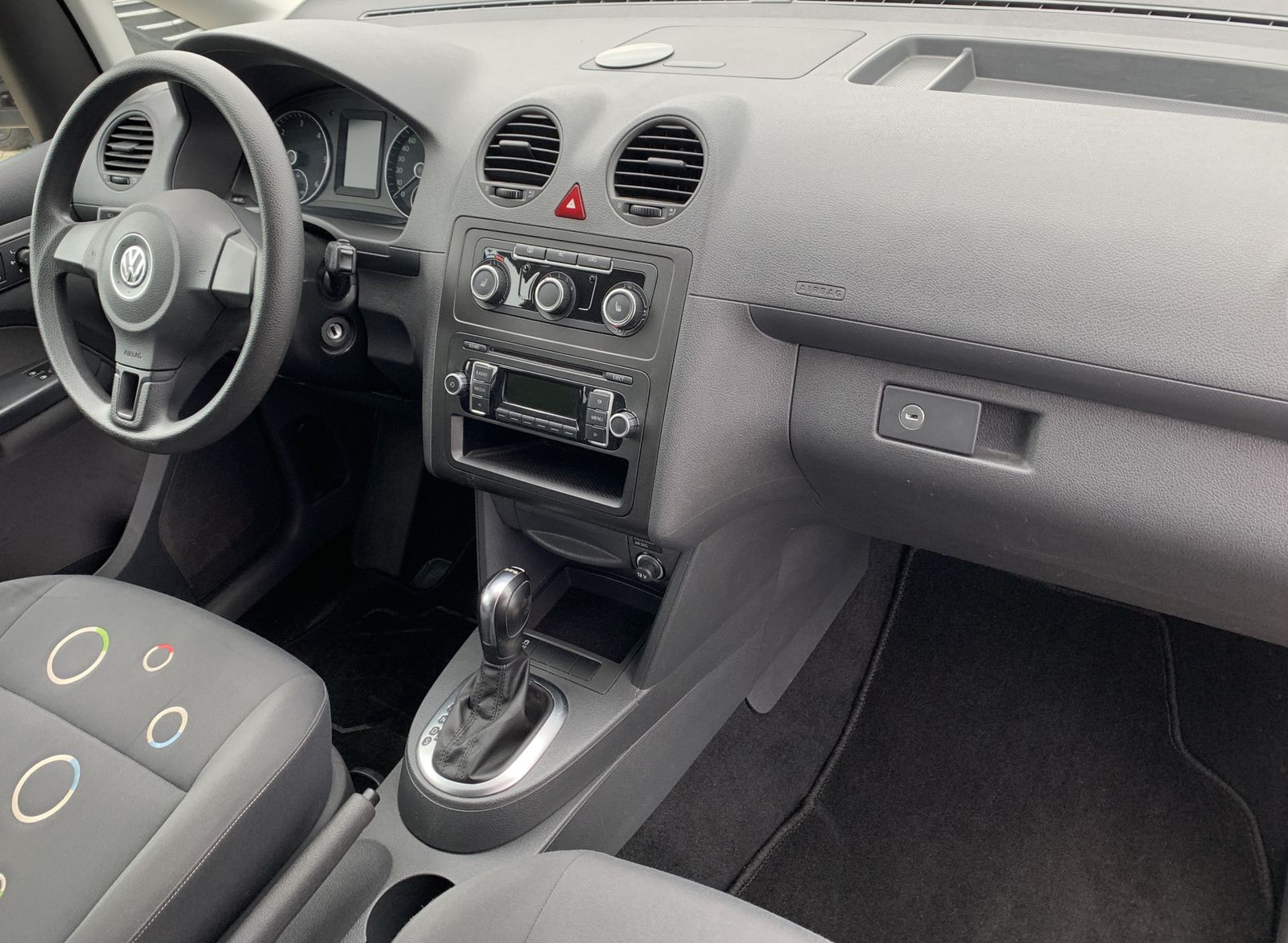 Fahrzeugabbildung Volkswagen Caddy 1.6 TDI*Roncalli*AHK*SHZ*Klima*PDC*