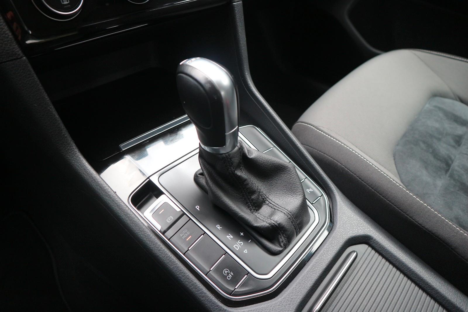 Volkswagen Golf Sportsvan VII Highline *2.HD|DSG|XENON|RFK*