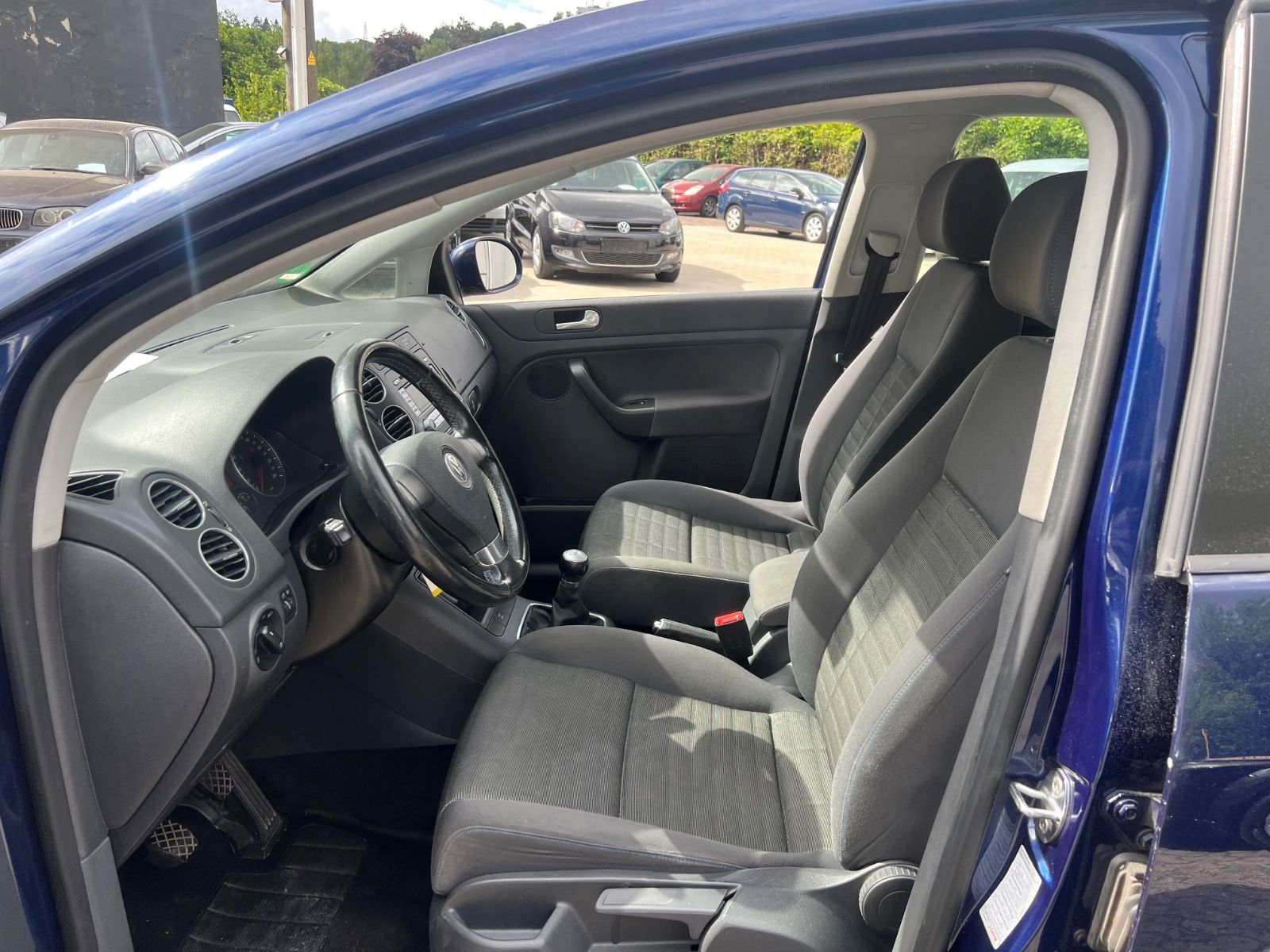 Fahrzeugabbildung Volkswagen Golf Plus V 1.6 Tour * 1.HAND *