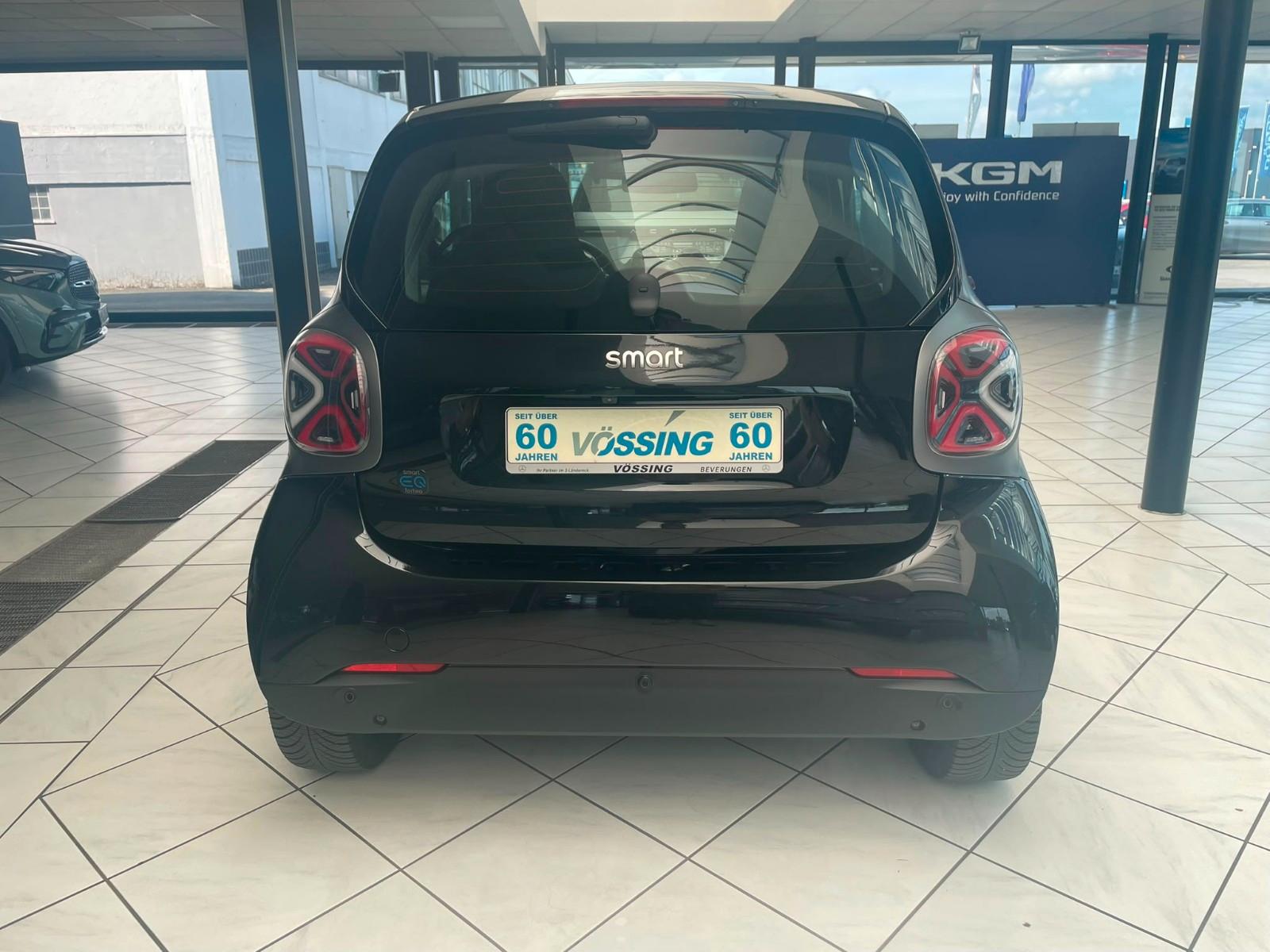 Smart ForTwo Coupe EQ *LED *Kamera *22-kW Lader
