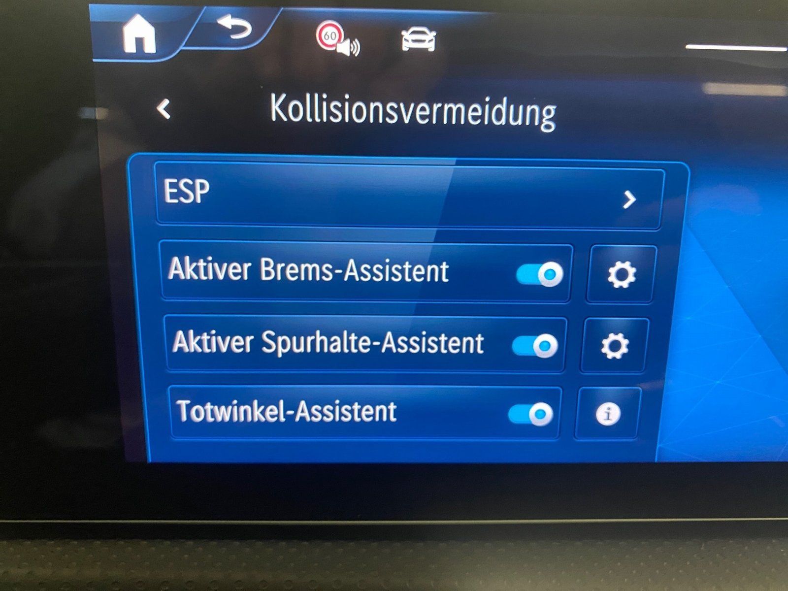 Fahrzeugabbildung Mercedes-Benz A 180 Progressive*Night*360*Totwinkel*Multibeam*