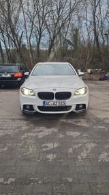 BMW F10 528i xDrive - BMW 528 mit Benzin-Antrieb: Limousine, Automatik, 528i F10