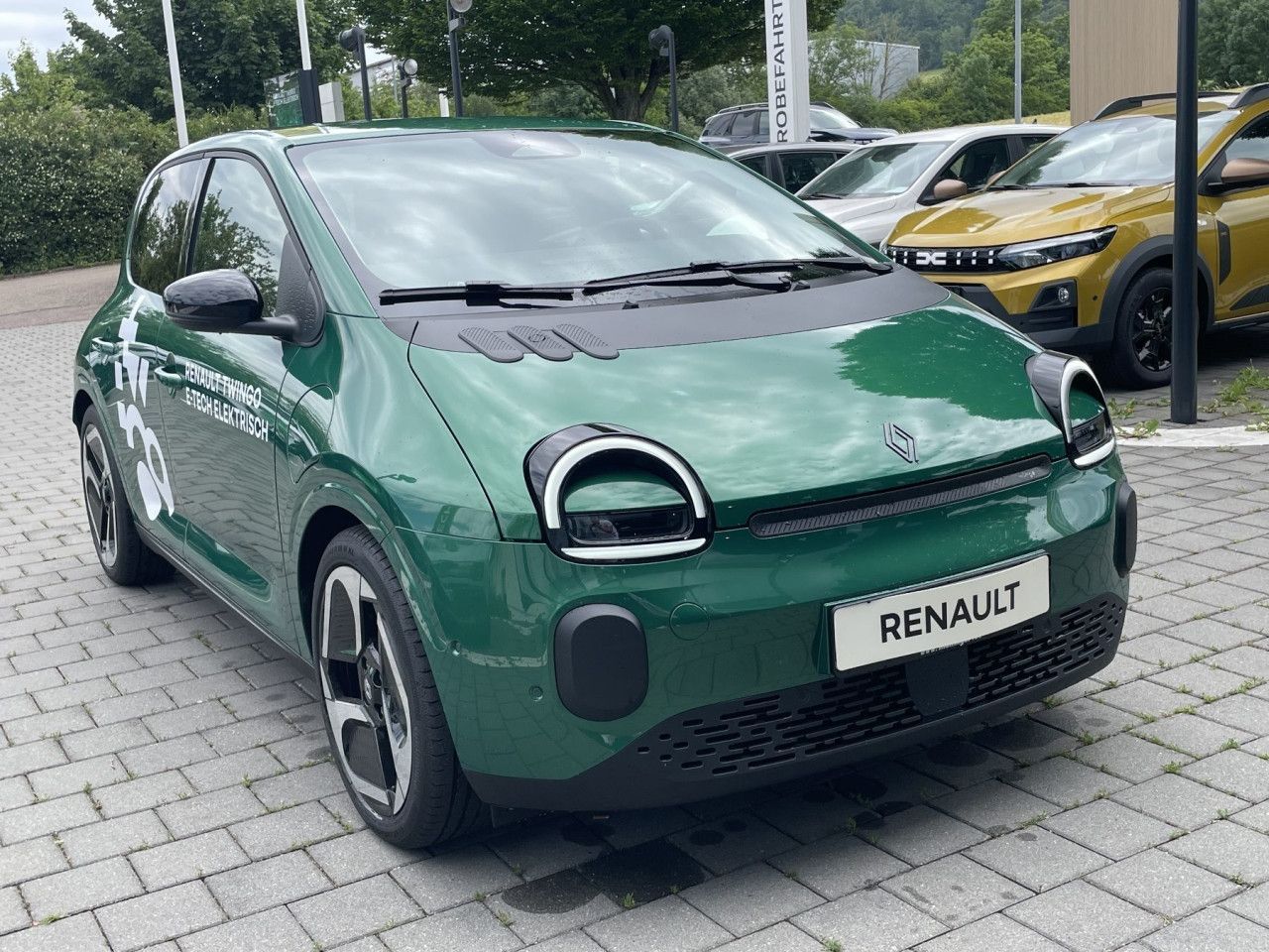 Renault Twingo E-TECH Techno Urban Range Bluetooth Navi imagem 2