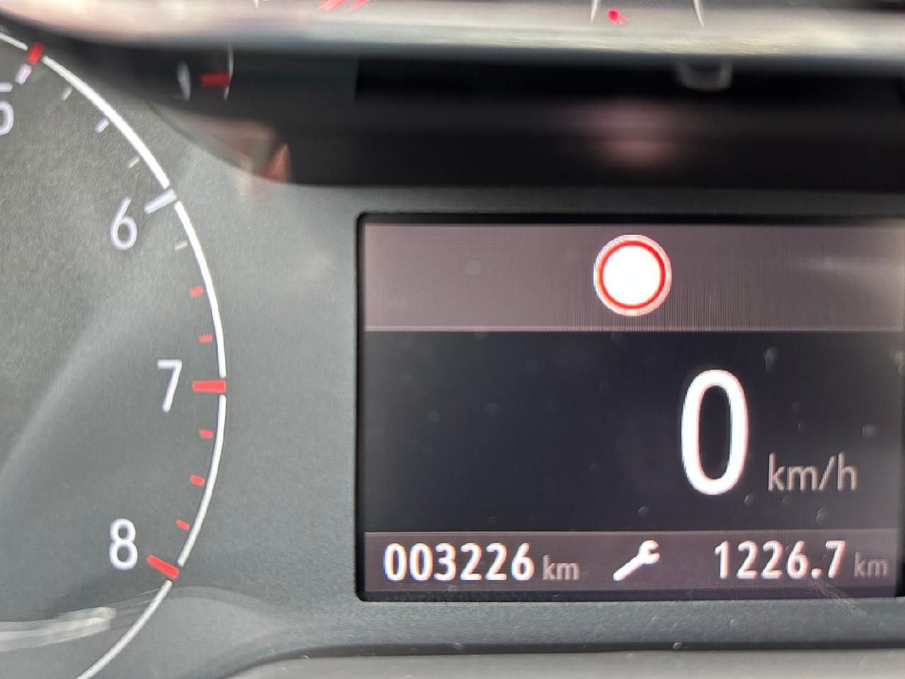 Fahrzeugabbildung Opel Crossland Elegance, wenig Kilometer