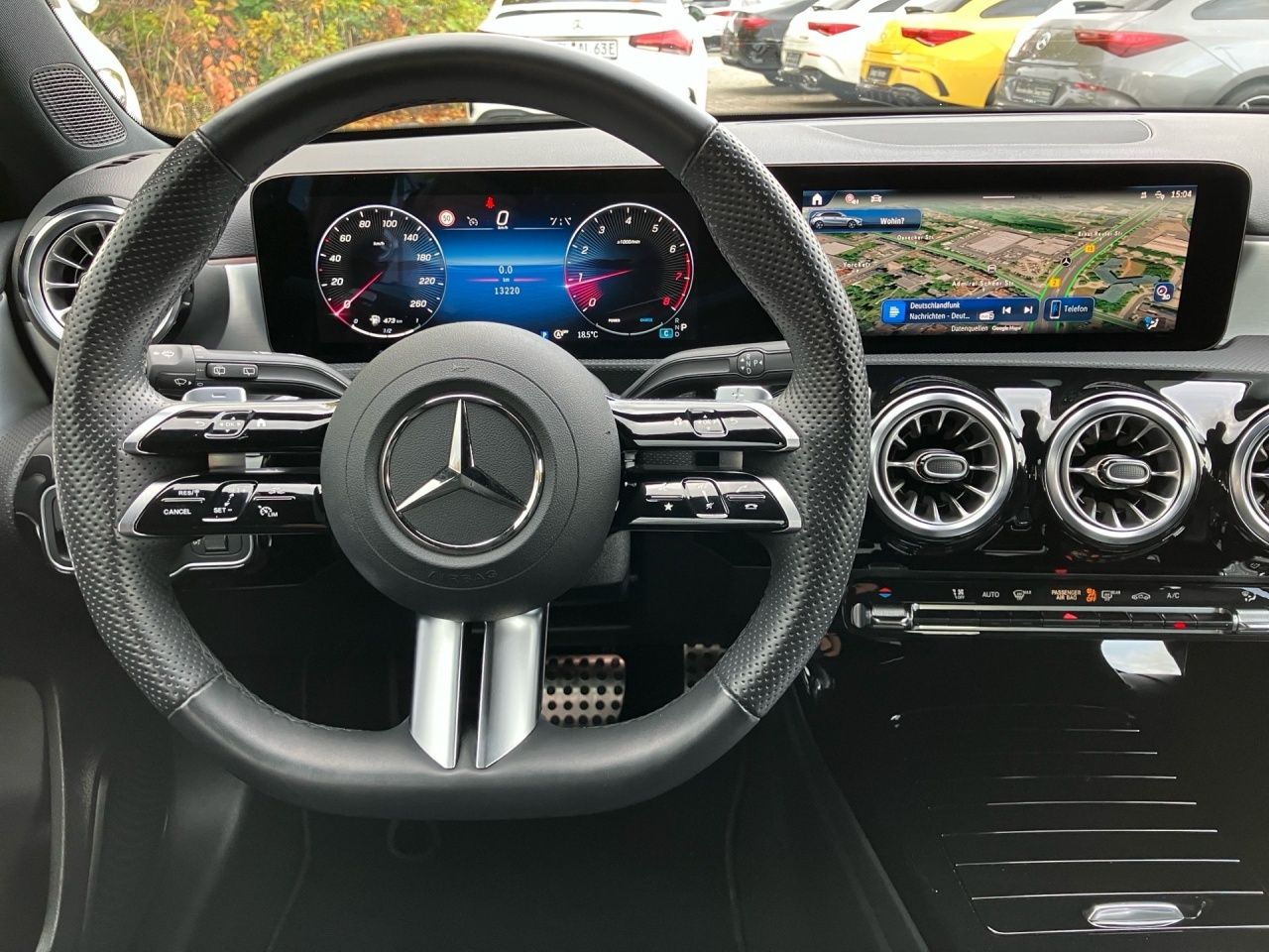 Fahrzeugabbildung Mercedes-Benz A 180 AMG Night Multibeam Kamera WinterP Totwink