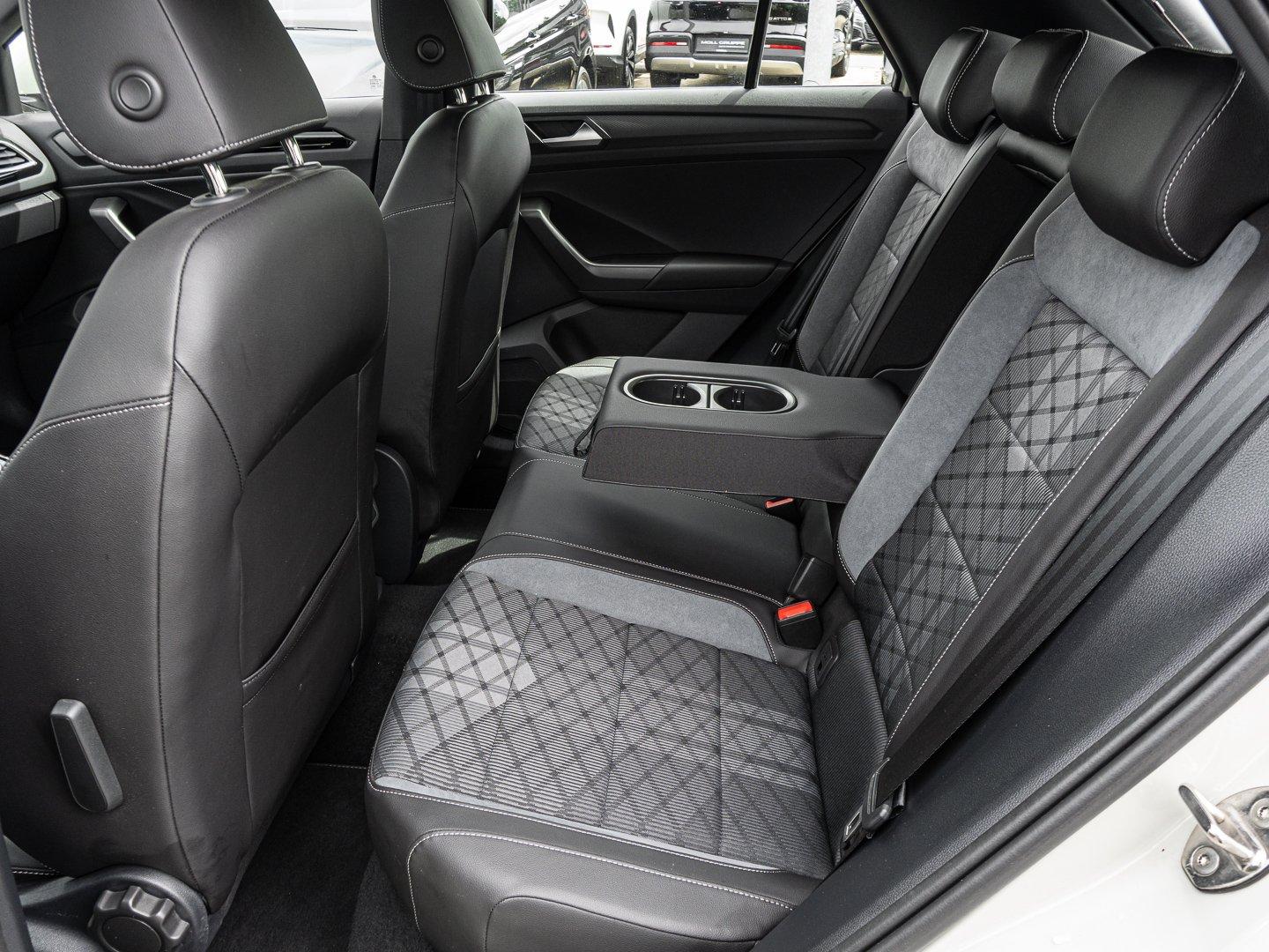 Volkswagen T-Roc 1.0 TSI R-Line ACC AMBIENTE SHZ 17ALU PDC, миниатюра 16
