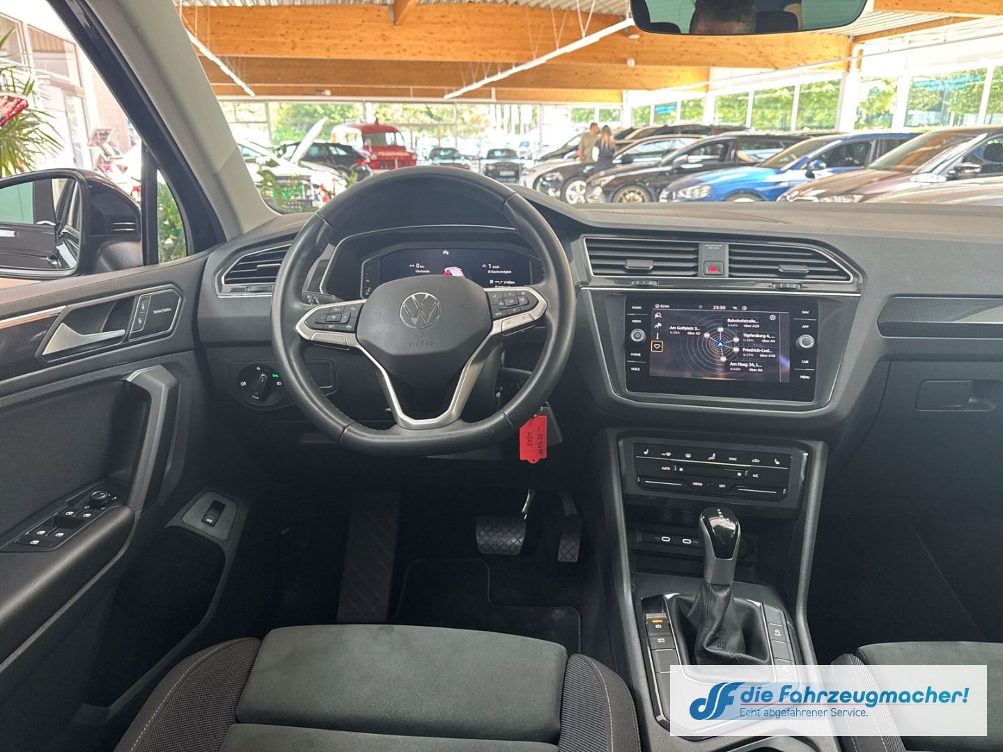 Fahrzeugabbildung Volkswagen Tiguan Life 1.5 TSI BMT Start-Stopp EU6d AHK-kla