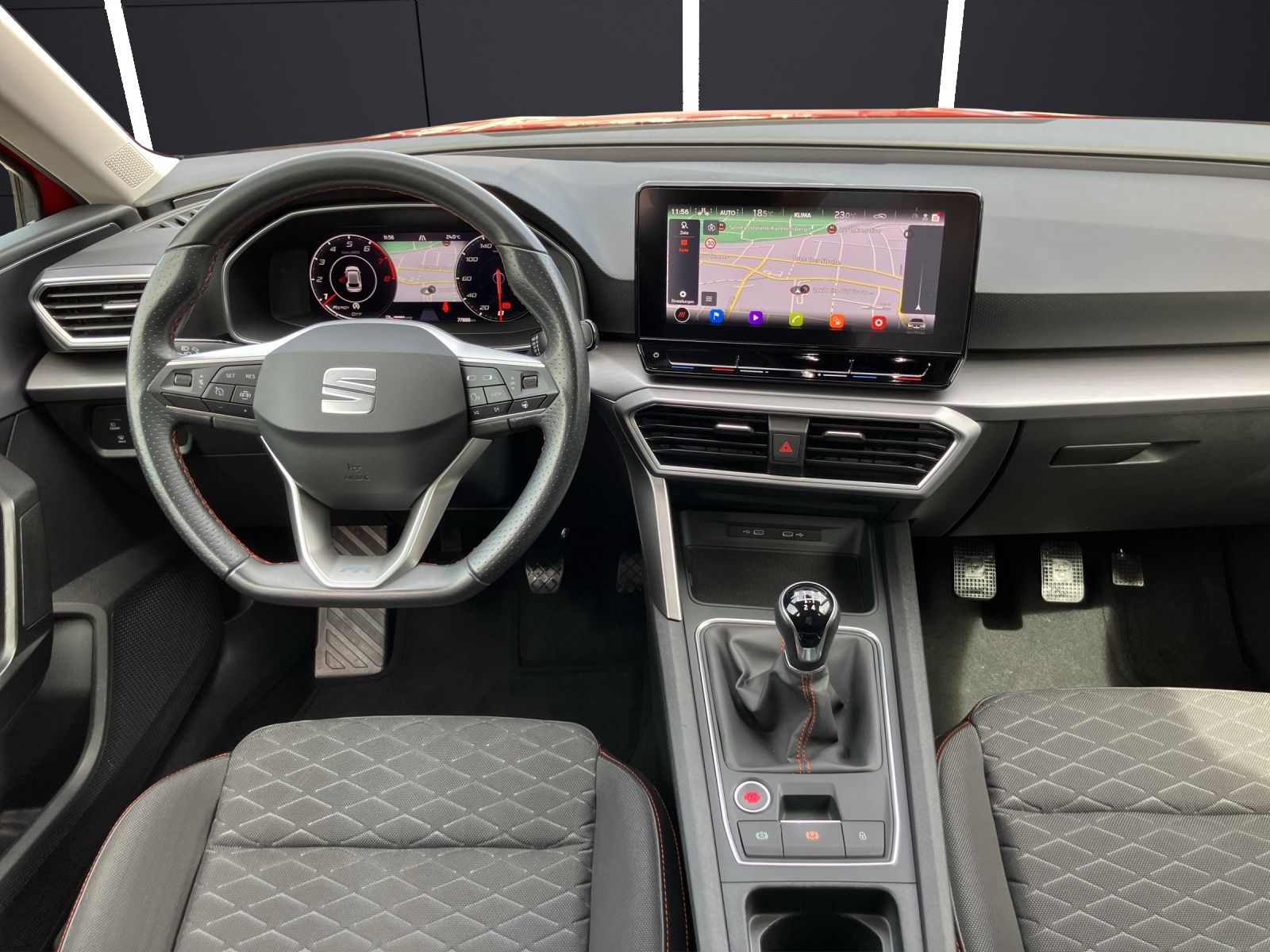 Fahrzeugabbildung SEAT Leon TSI FR Fahrschule - LED AHK Navi GRA Park-A