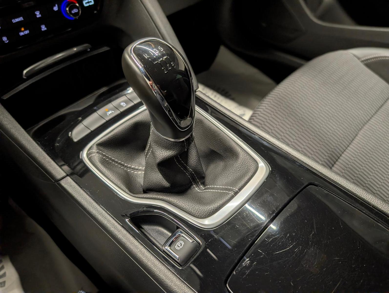 Opel Insignia ST Elegance IntelliLux/Nav/SHZ/Kam/17LM
