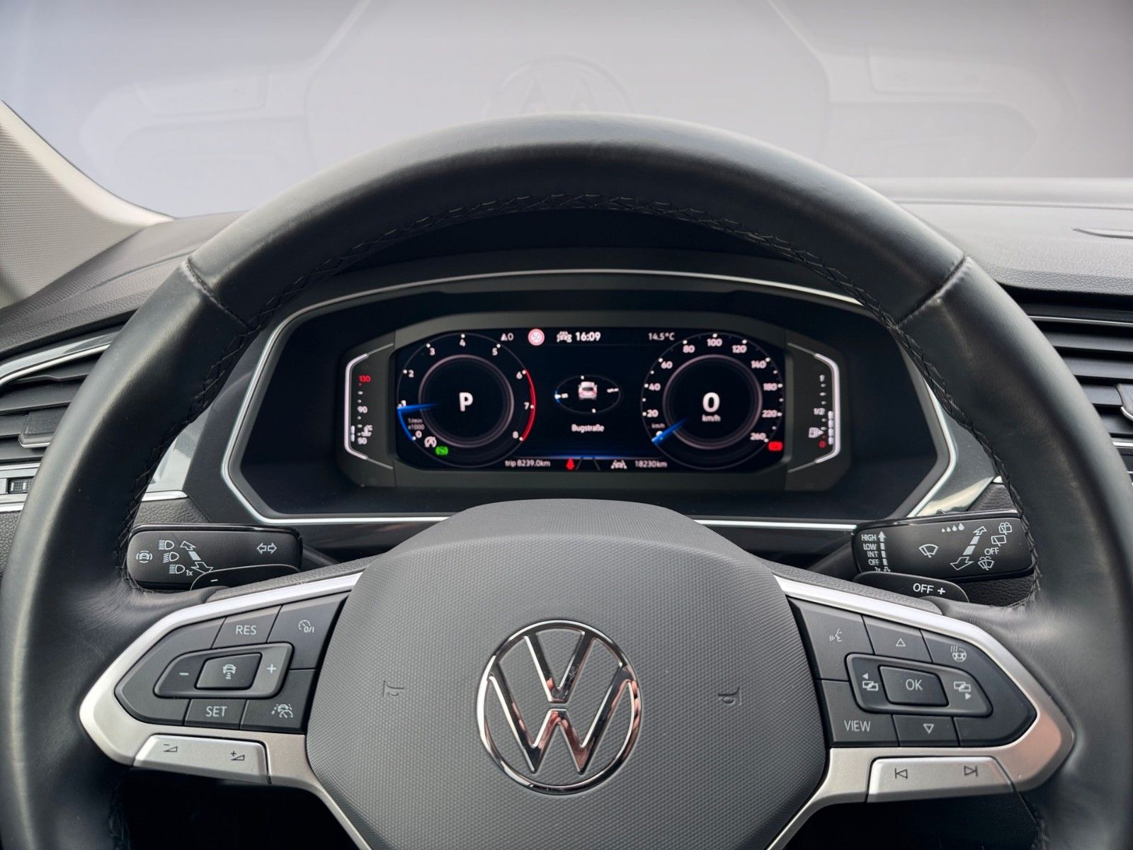 Fahrzeugabbildung Volkswagen Tiguan Allspace Life 1.5 TSI