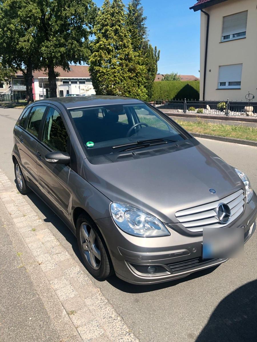 Mercedes-Benz B 170