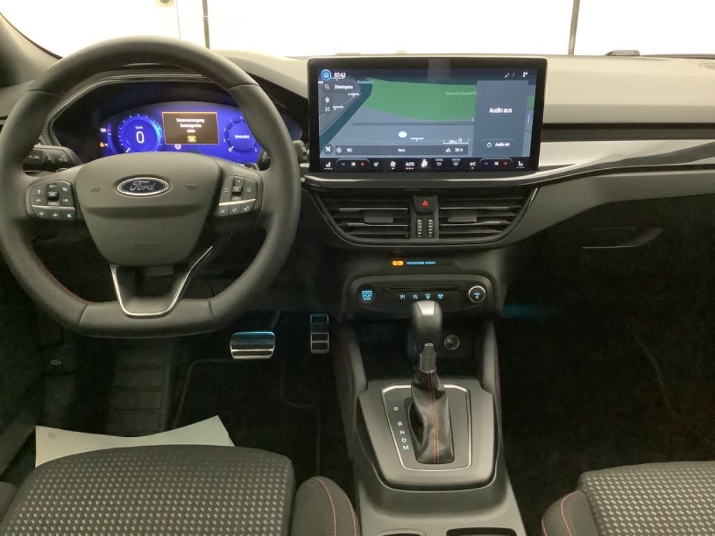 Fahrzeugabbildung Ford Focus Turnier ST-Line X 1.0 EcoBoost Mild-Hybrid