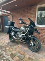 BMW 1250 ADV Triple Black