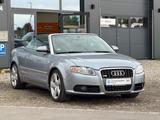 Audi A4 Cabriolet 2.0 TFSI Aut. S line Sport / Plus - Audi A4 aus 2006: Line