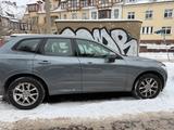 Volvo XC 60 XC60 Momentum AWD*LEDER*LED*AHK - graue Volvo XC60