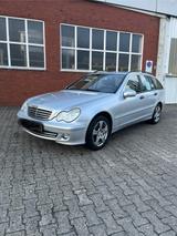 Mercedes-Benz C 220 CDI T-Modell  - Mercedes-Benz C 220 aus 2006: Cdi