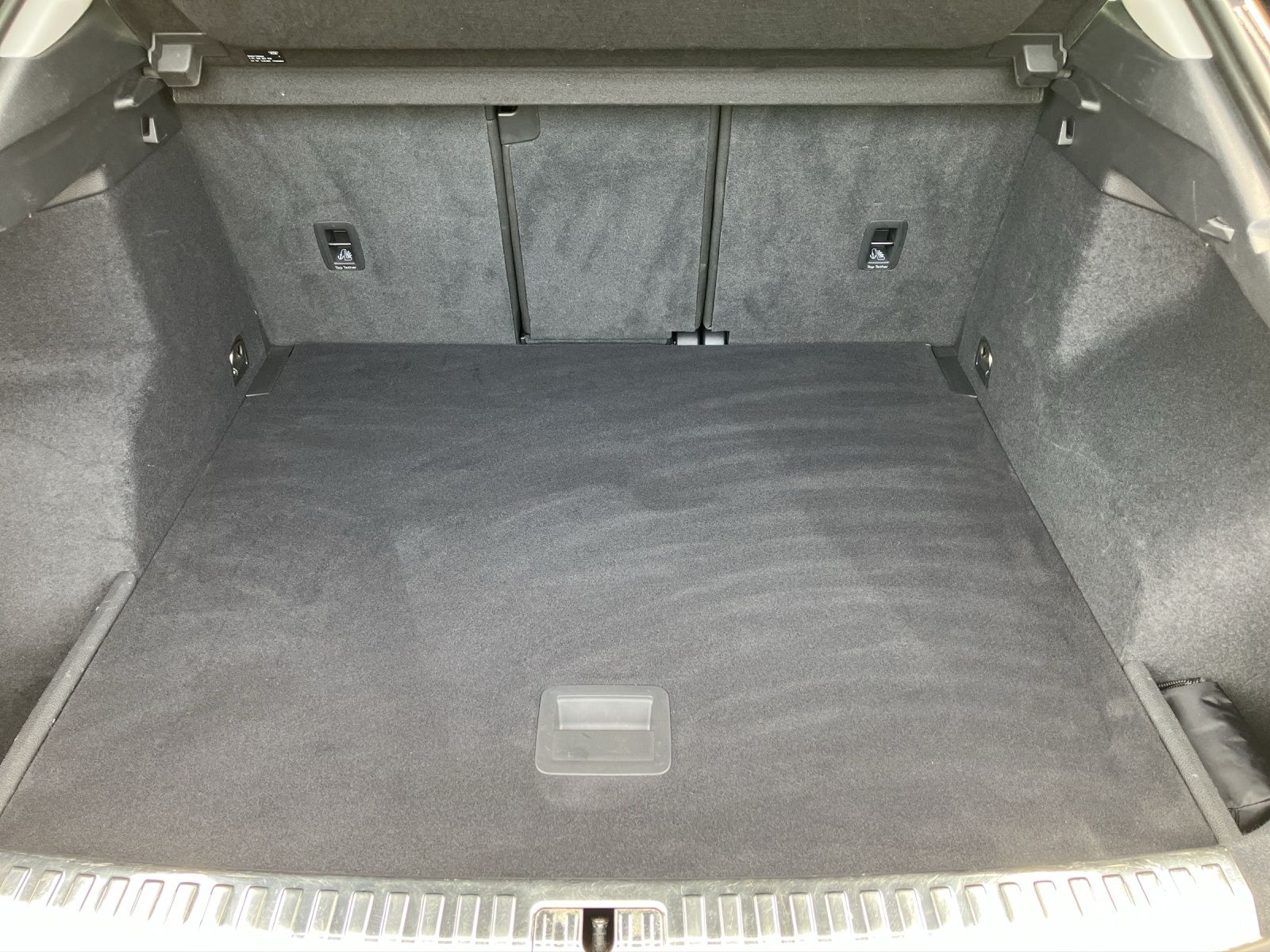 Fahrzeugabbildung Audi Q3 Sportback 35 TDI quattro S-line S-tronic LED