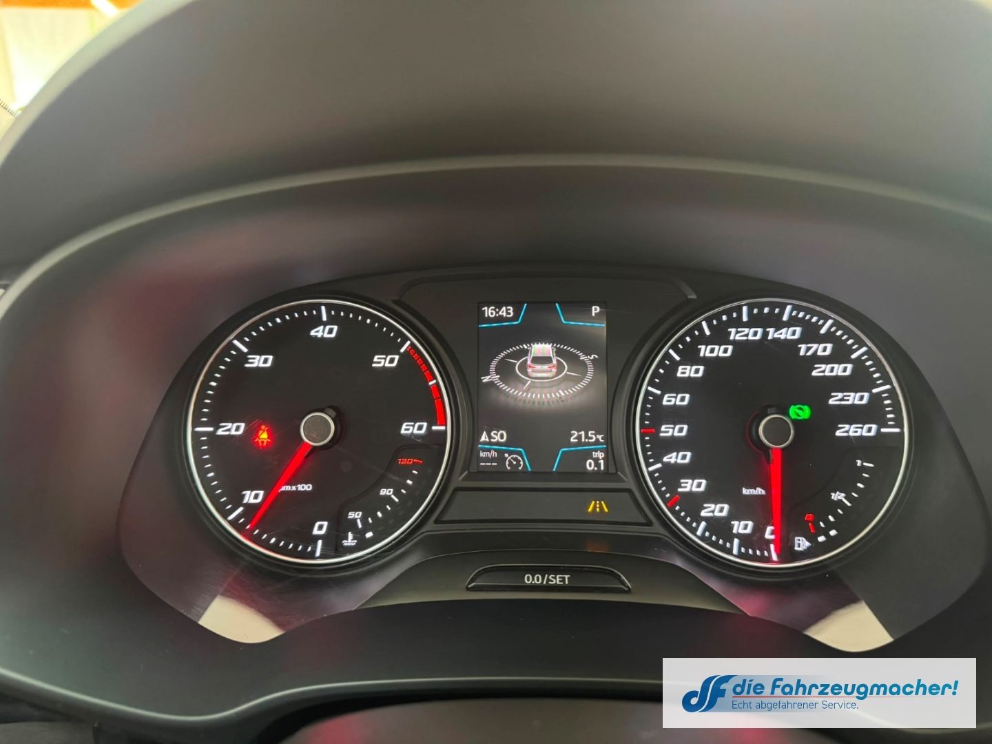 Fahrzeugabbildung SEAT Leon ST FR Panorama Navi Leder LED Sperrdiff. AC