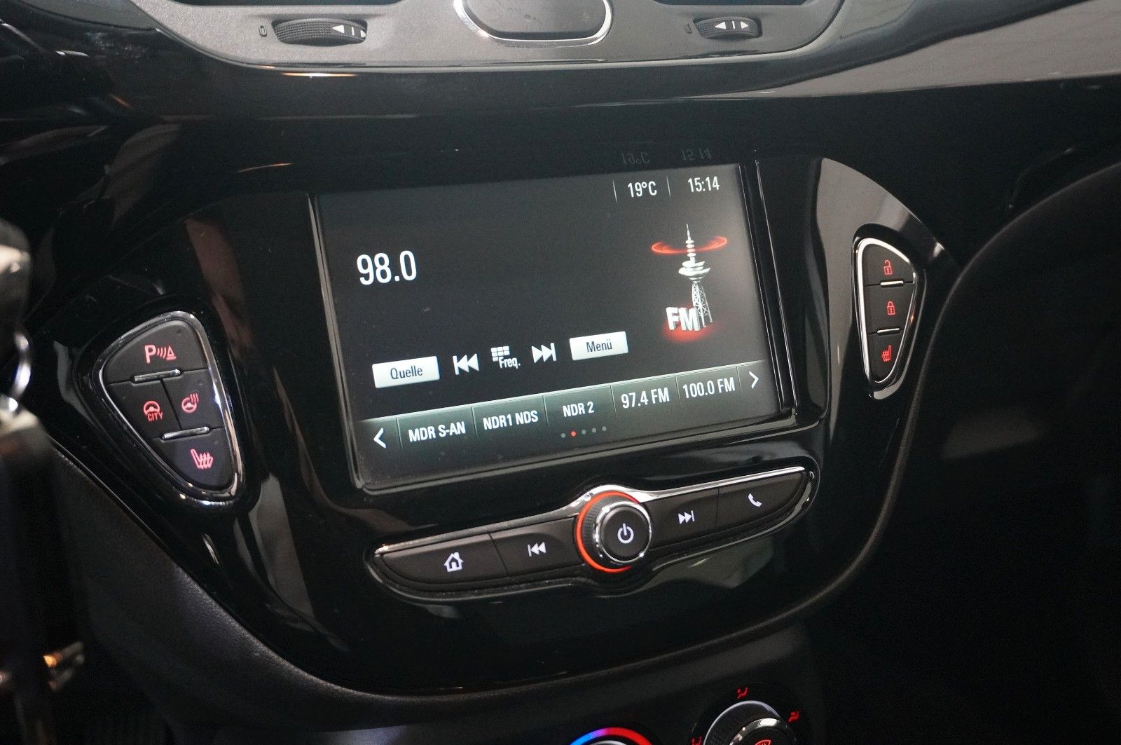 Fahrzeugabbildung Opel Corsa E 1.4 120 JAHRE 5-TÜR NAVI/SHZ/PDC/TEMP.