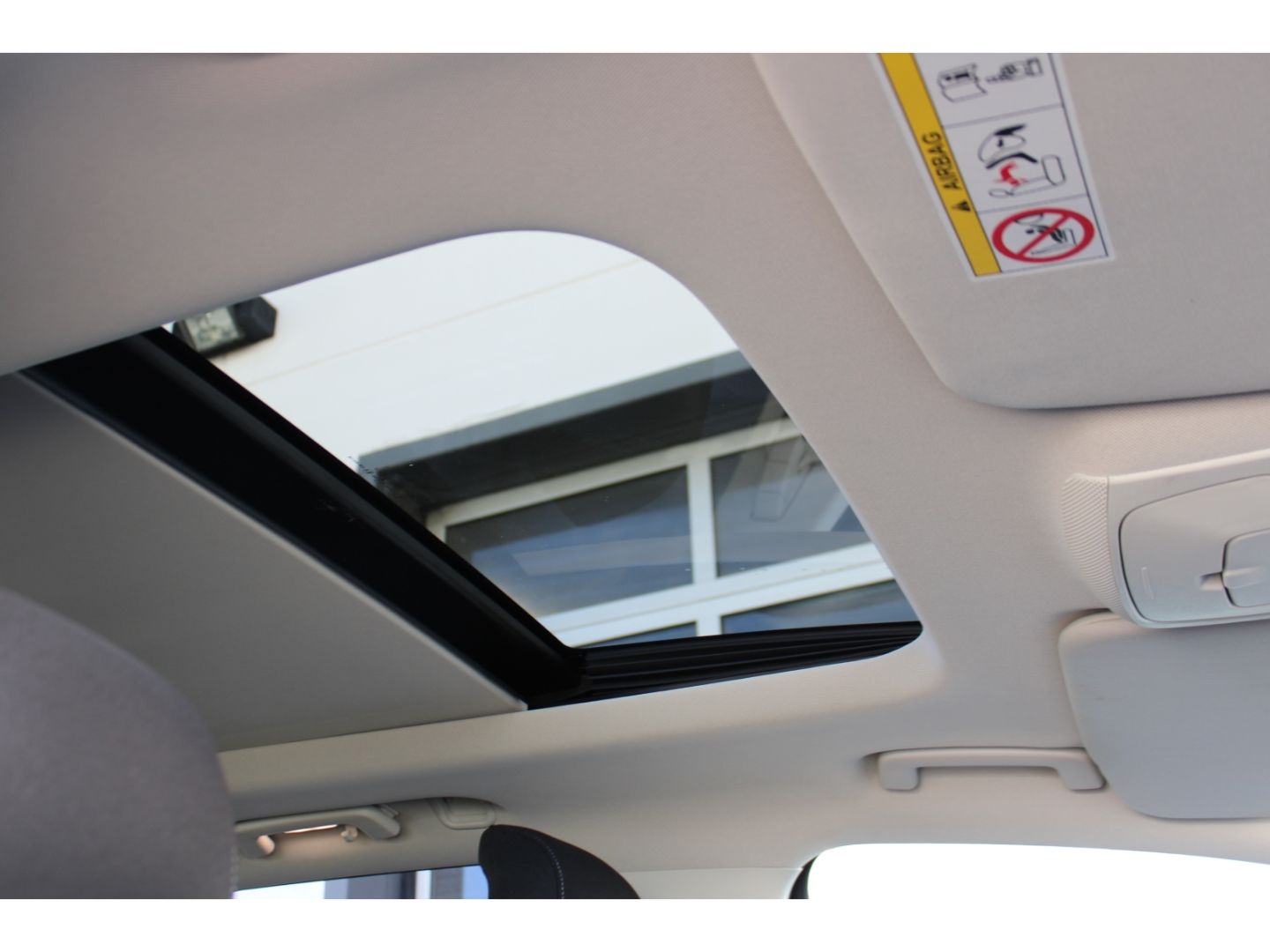 Fahrzeugabbildung Ford Galaxy Titanium 7 Sitze AHK Navi Pano GRA GJR PD