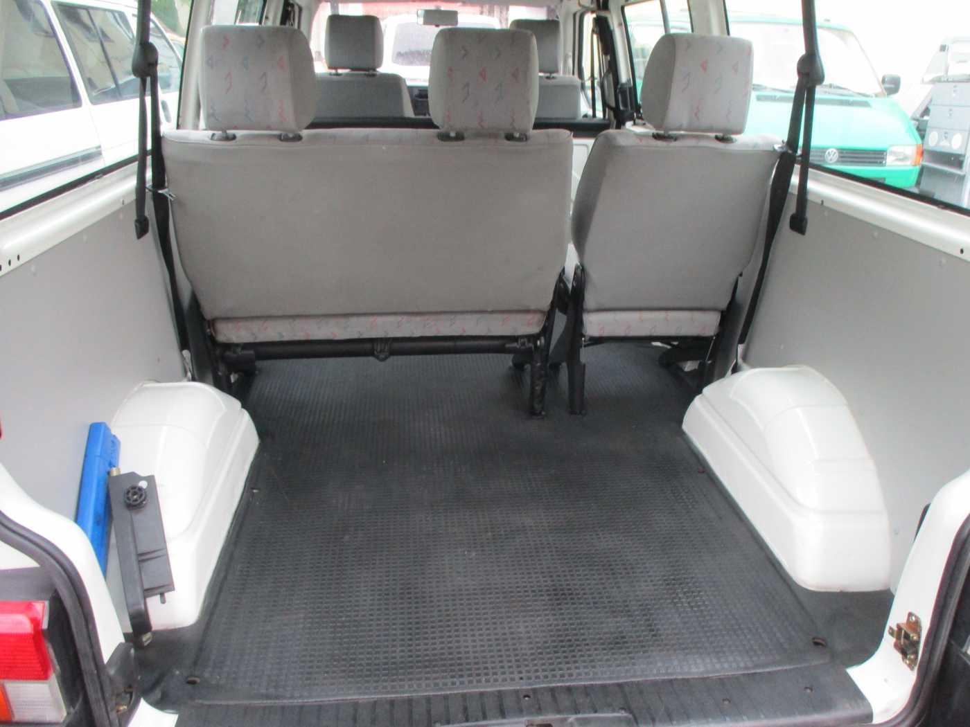 Volkswagen T4 Bus Kombi 2,5TDI, langer Radstand, Automatik,
