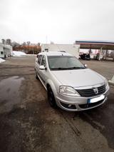 Dacia Logan MCV 1.4 MPI - - Dacia Logan: 7 Sitzer