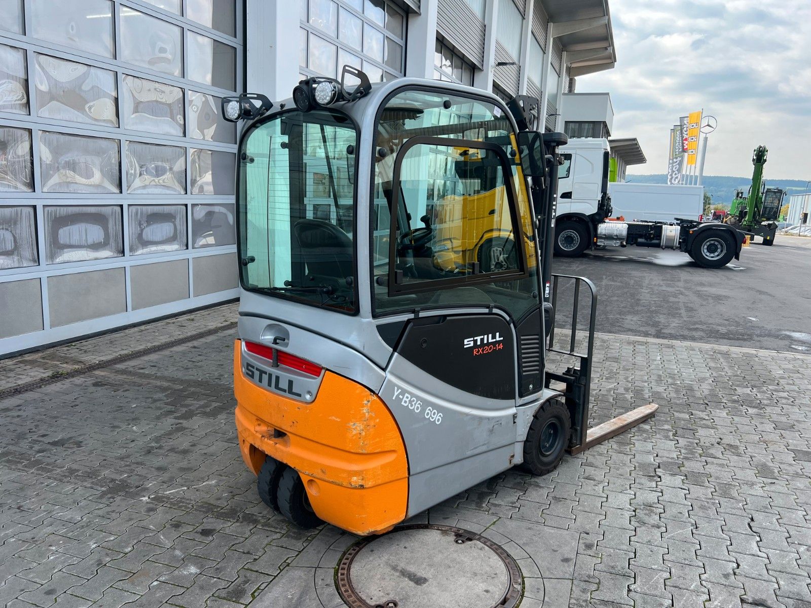 Fahrzeugabbildung Still RX 20-14 / Triplex: 4,3m / nur 1.187h! / SS