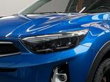 Kia Stonic 1.0 T-GDI Spirit KlimaA*LED*Navi*SHZ*Kam. - blaue Kia Stonic