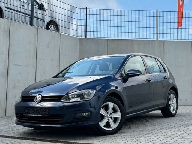 Volkswagen Golf 7 Comfort 1.2 Lim DSG/PDC/PANO/Scheckheft