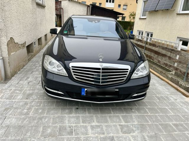 Mercedes-Benz Mercedes Benz S 550