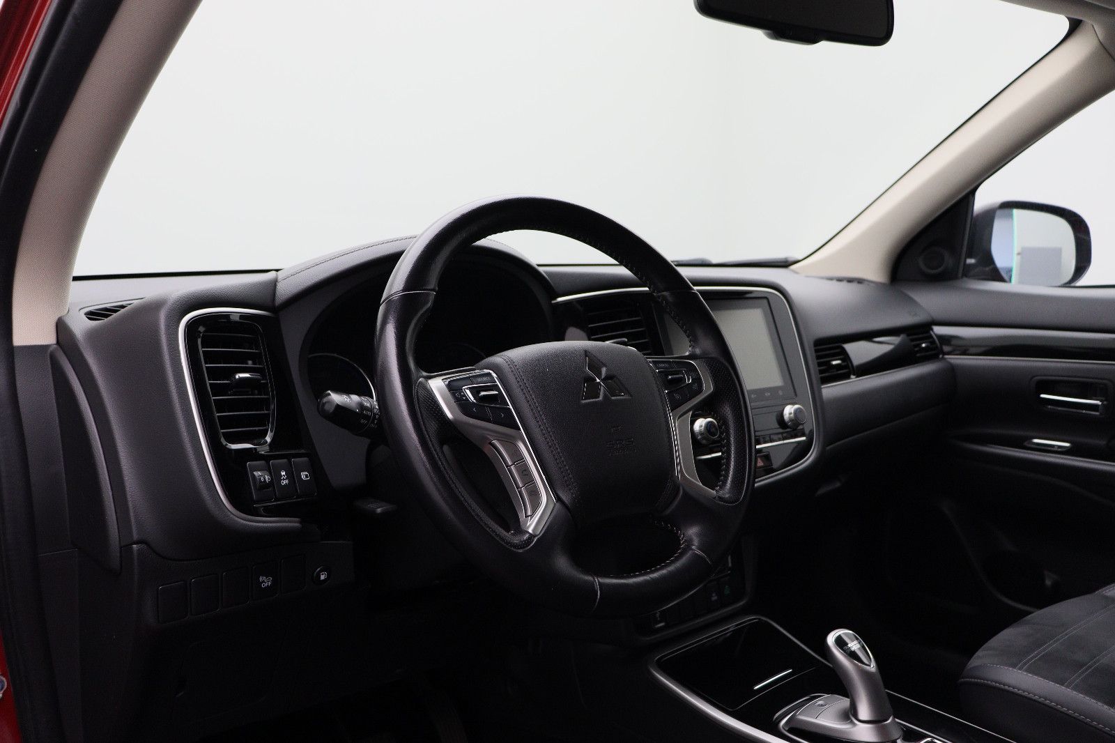 Fahrzeugabbildung Mitsubishi Outlander PHEV Basis Diamant-Paket 4WD
