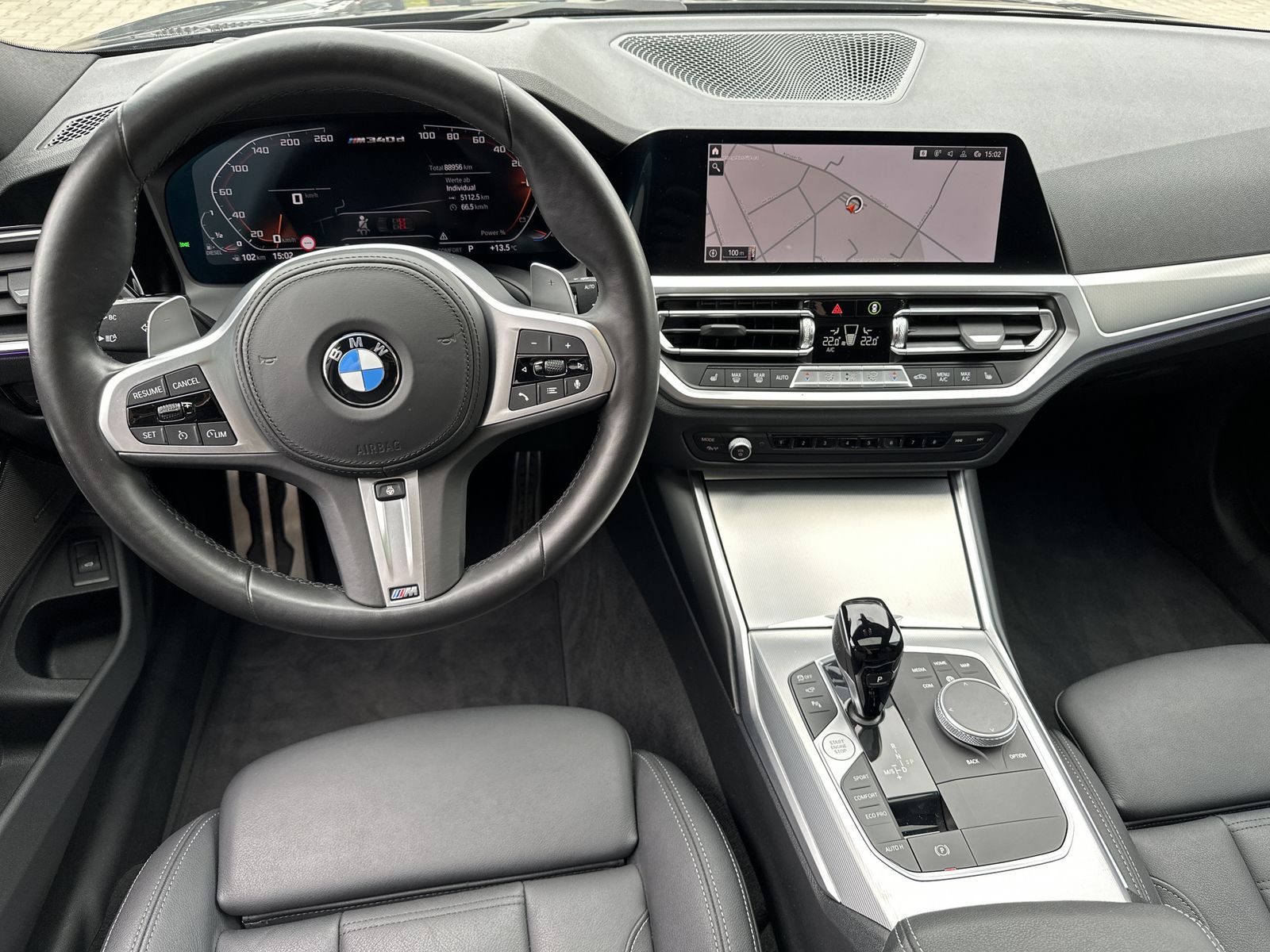 Fahrzeugabbildung BMW M340d Touring xDrive NAV+LASER+PANO+360°+HEAD-UP