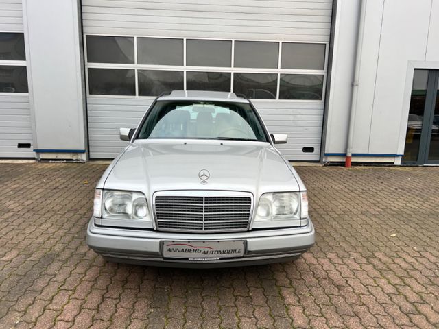 Mercedes-Benz E 320 W124 T-MODEL ORIGINAL/UNFALLFREI/KEIN ROST