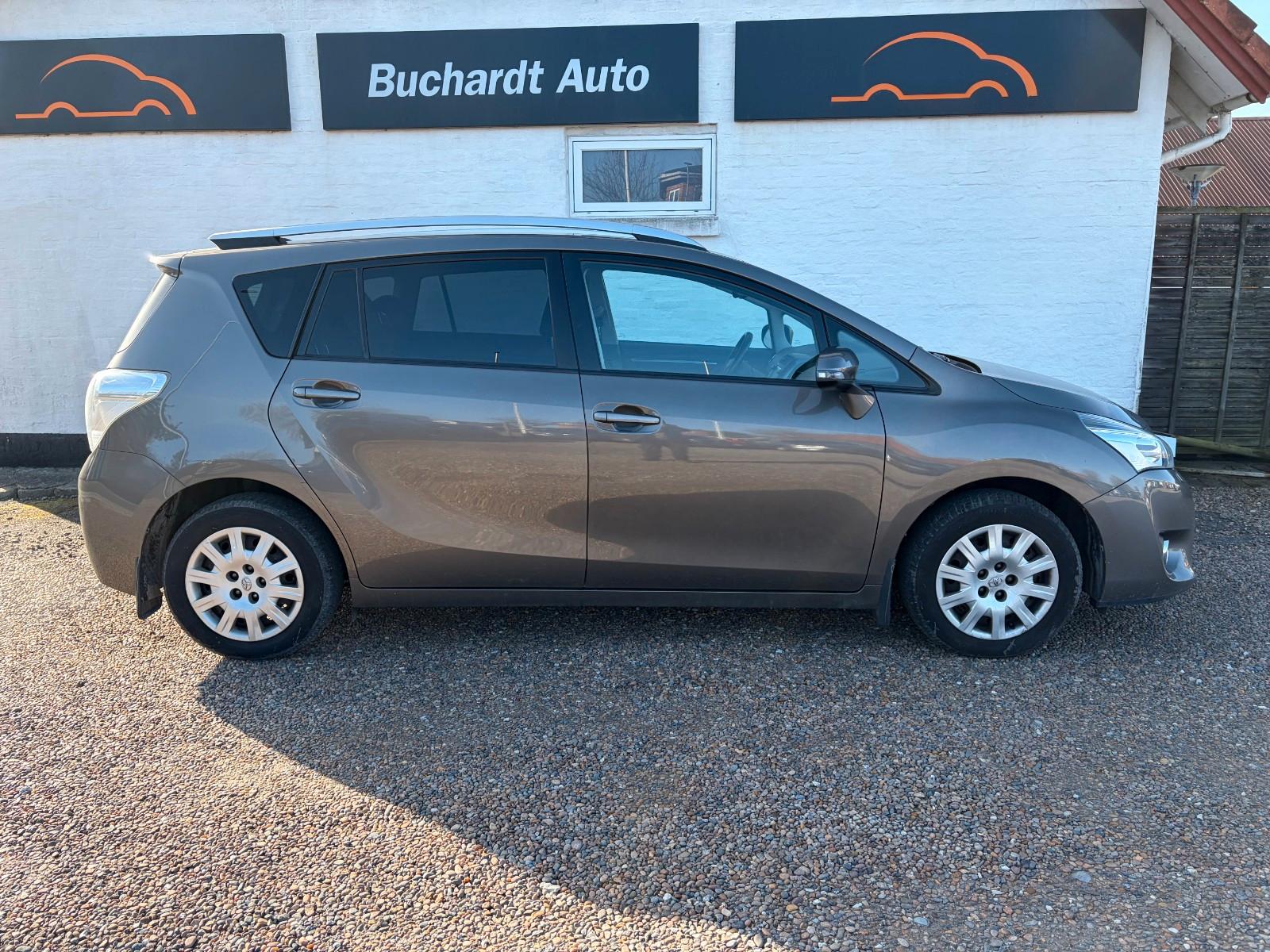 Toyota Verso T2 Limited
