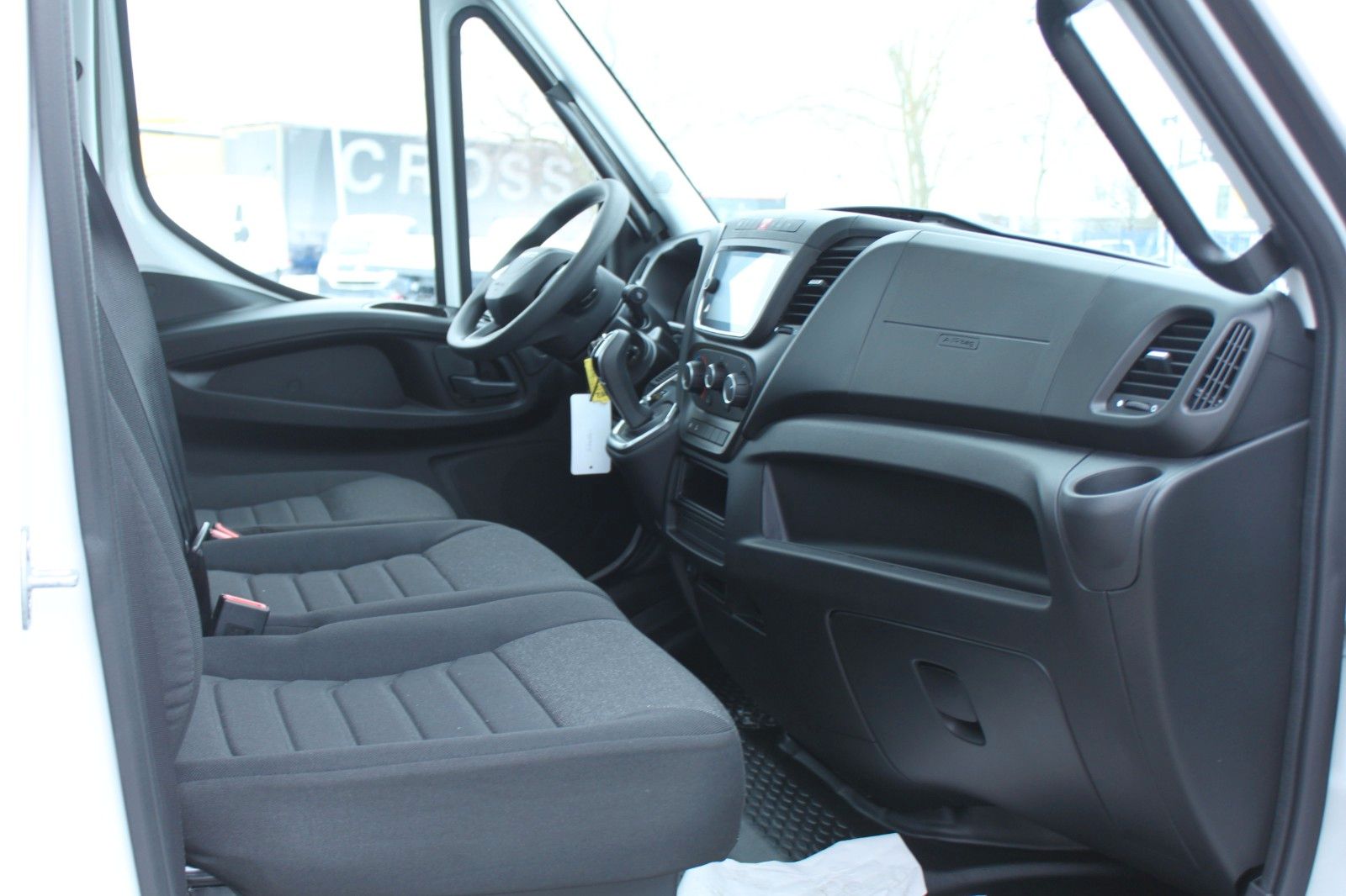 Fahrzeugabbildung Iveco Daily Kipper 3,5 Ton AHK;FS-Vorbereitung