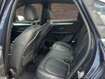 BMW 218 Active Tourer - 11