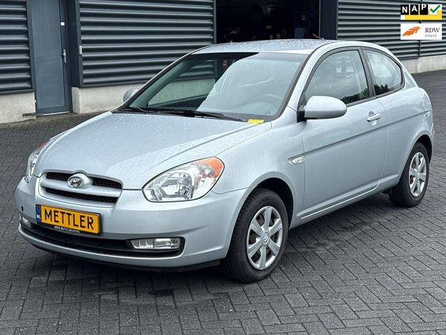 Hyundai Accent 1.4i Dynamic Joy , Airco