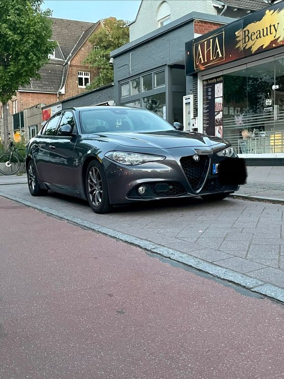 Image of Alfa Romeo Giulia