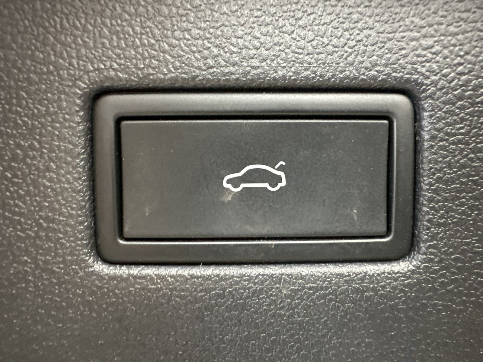 Fahrzeugabbildung Volkswagen Tiguan Allspace Life NAV+IQ-LIGHT+PANO+20ZO+AHK