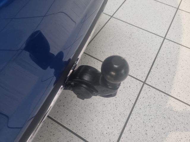 Fahrzeugabbildung SKODA Karoq 1.5 TSI DSG Sportline LED MATRIX