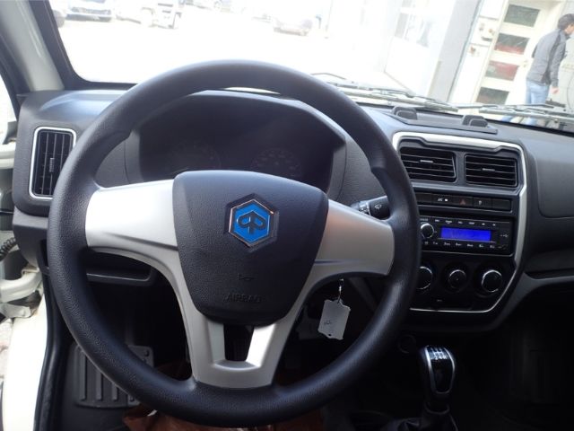 Fahrzeugabbildung Piaggio Porter NP6 Singlewheel CNG Kastenaufbau 3,07m Ra