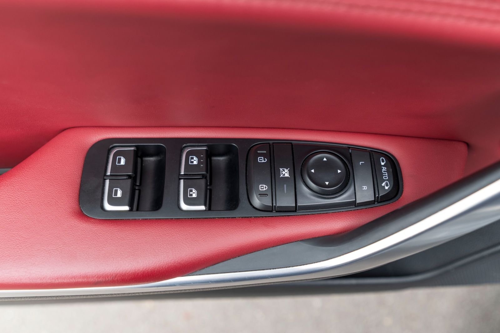 Fahrzeugabbildung Kia Stinger 3.3 T-GDI AWD GT HUD ACC 360° CARPLAY