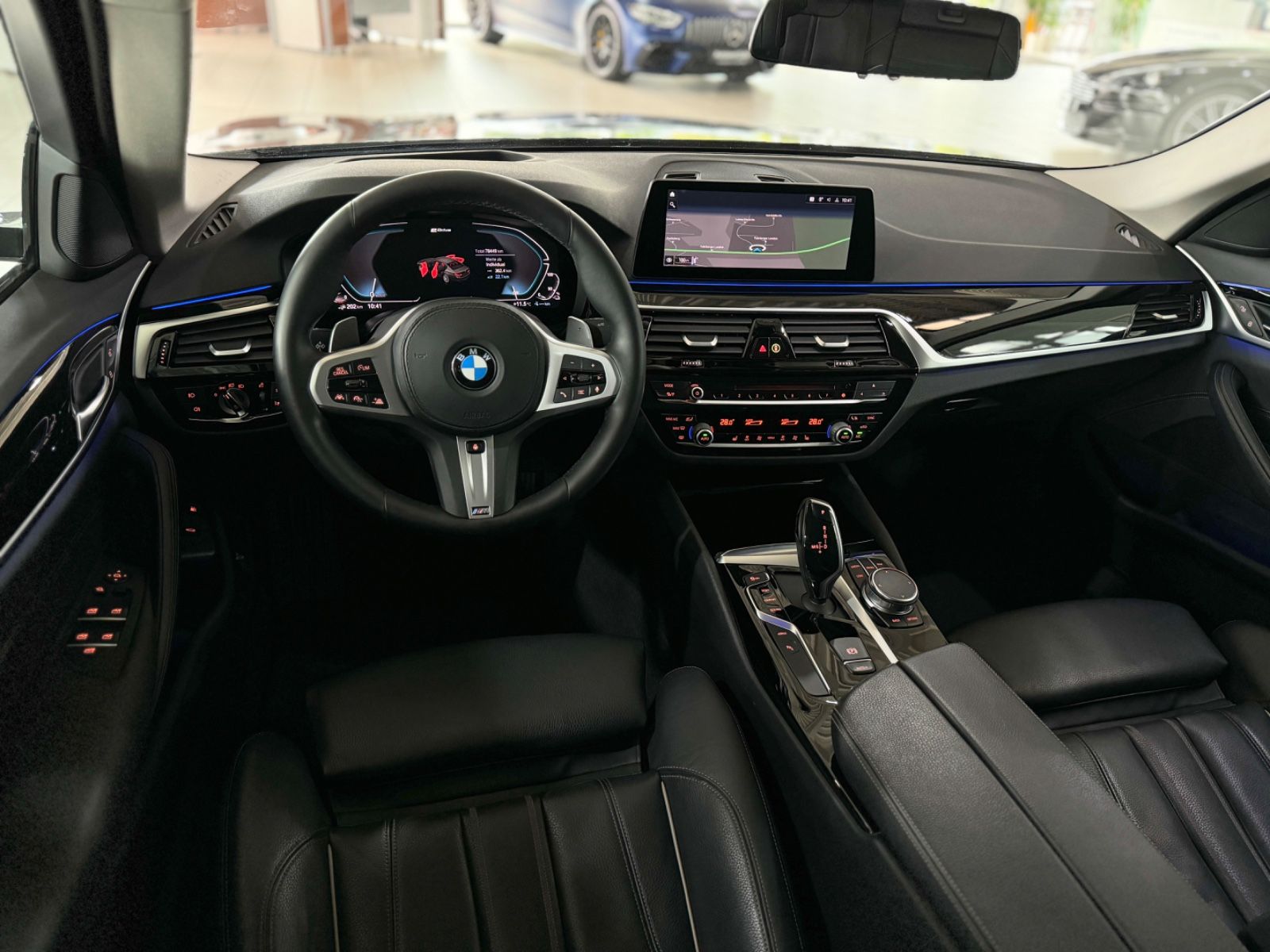 Fahrzeugabbildung BMW 530e iP Sport Line ACC Kamera SoftCose DAB HiFi