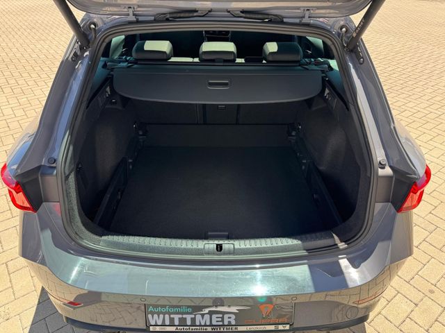 Leon ST 2.0 TSI 228kW VZ 4Drive DSG PANO/AHK/NAV