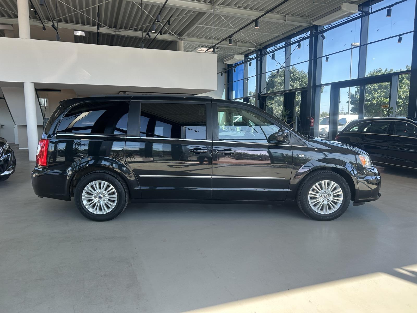 LANCIA VOYAGER 163 CH BVA - VOLANT EN CUIR - SELLERIE CUIR - 7 PLACES