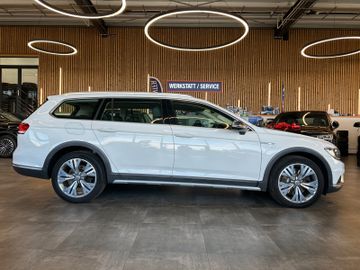 MYAUTOCENTER – Gebraucht- und Jahreswagen mit Werkstattservice in Pfaffenhofen Volkswagen Passat *KEYLESS*MASAGE*360°*ACC*AHK*3-ZONEN*LED*